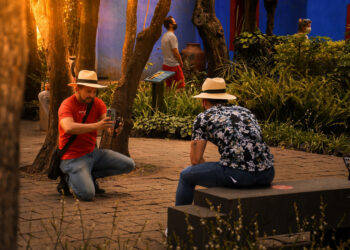 Jardines del Museo Frida Kahlo durante Verano Azul en la Casa Azul